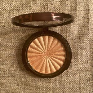 Ofra Cosmetics x Nikkietutorials Highlighter- Glow Goals